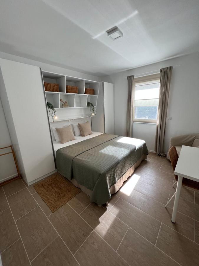 Sunset Huus Apartment Starigrad Paklenica Exterior foto